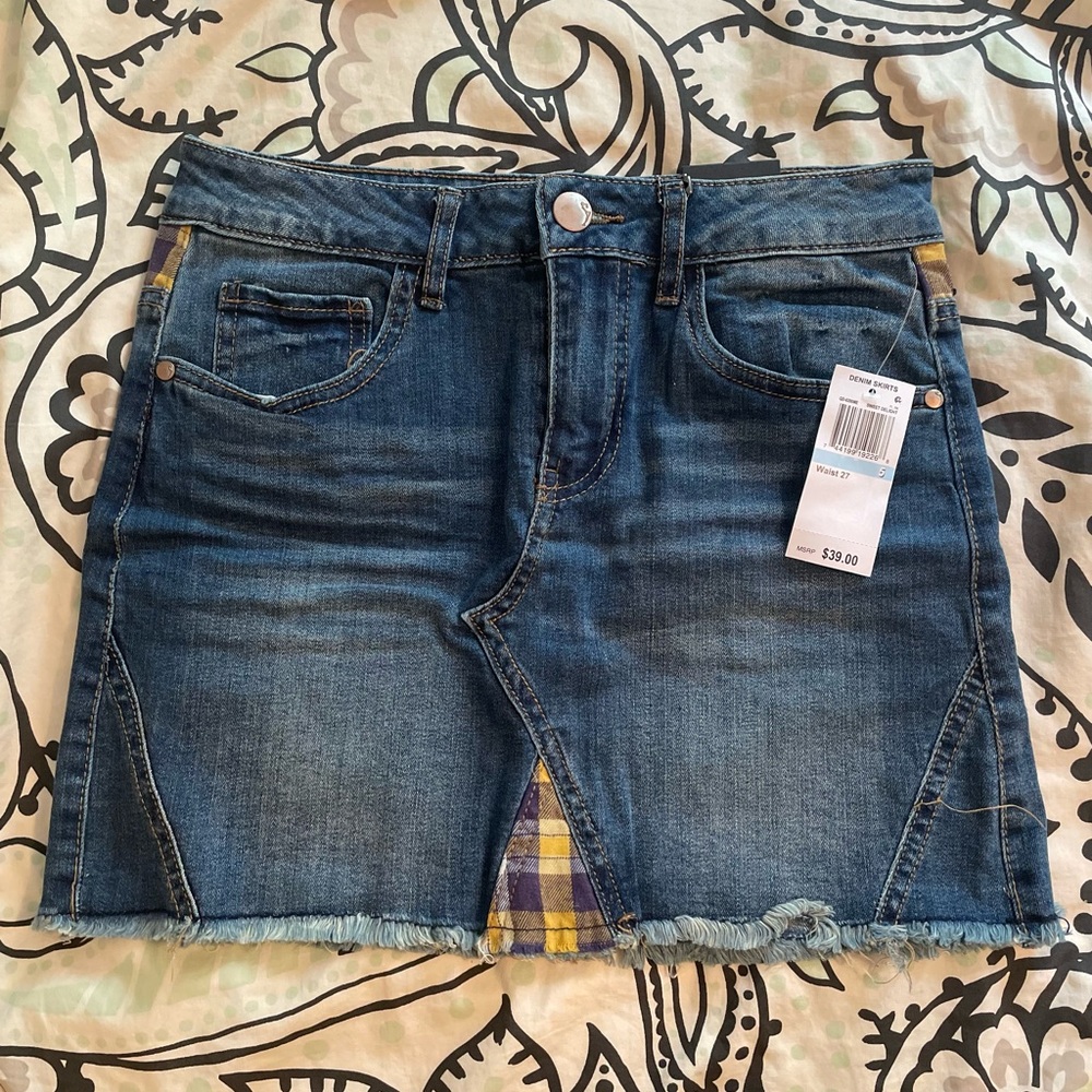 Dollhouse Denim Skirt with pattern